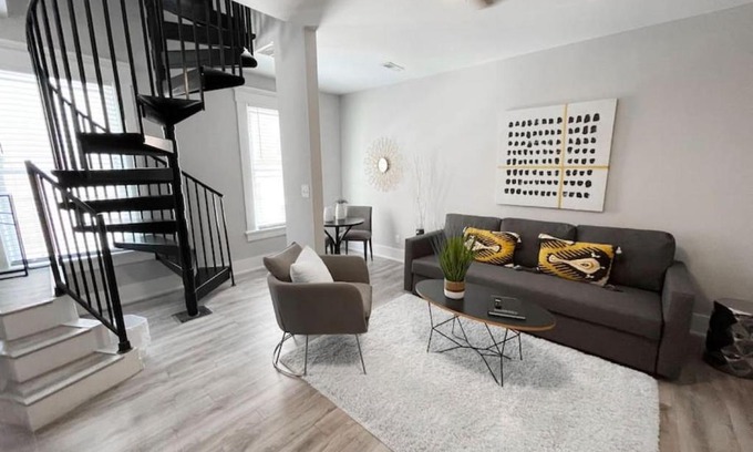 Over-the-Rhine House | Full Building Huge Downtown Retreat Walkable to Everything