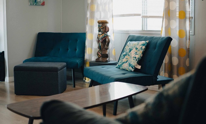 Maple Creek House | Full kitchen. Lots of parking. Free laundry, Wifi and Roku.