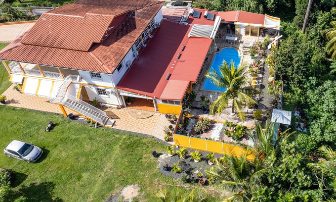 Sainte-Rose Bed & Breakfast | Fully-equipped self-contained room in magnificent villa with private pool