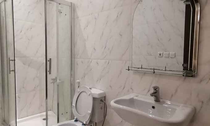 Jeddah Apartment | Fully Furnished 3 BHK Spacious Apt Near US Consulate