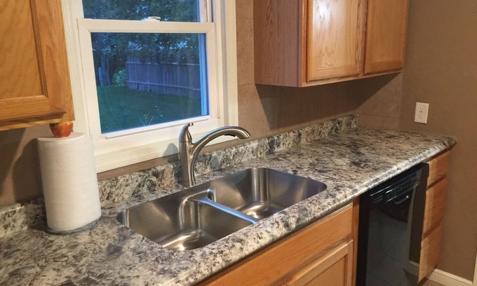 Slatterly Park House | Fully furnished. 3 bed, 2 bath Slatterly Park home, convenient location.