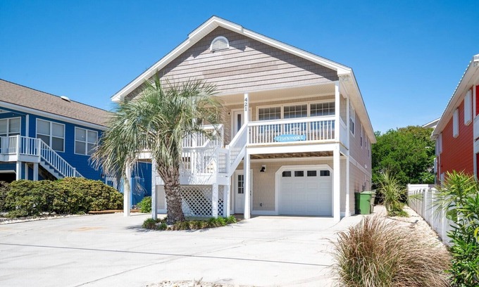 Carolina Beach House | Fully Remodeled Private Home - Fish N Hooks