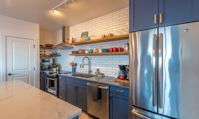 Golden Condo | Fully Renovated ski in/ski out Loft with Private Hot Tub