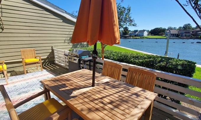 April Sound House | Fun Waterfront Condo in April Sound