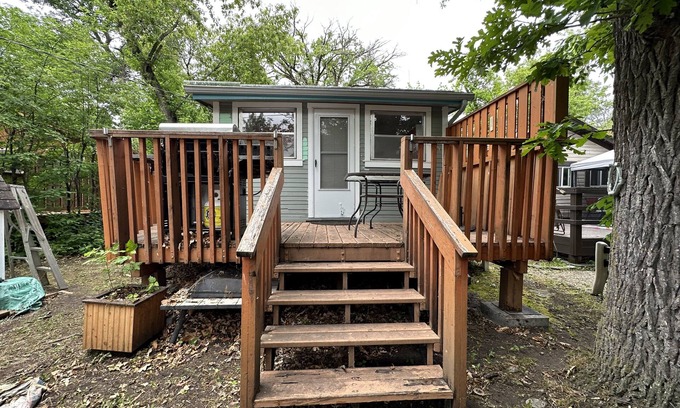 Grand Beach Cabin | Funky Cabin in Grand Beach provincial park