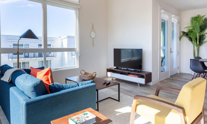 NoHo Arts District Apartment | Furnished 2BR in North Hollywood w/ Gym + Parking