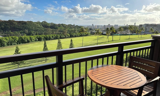 Moanalua House | FURNISHED GOLF COURSE VIEW HOME "H", NEAR CAMP SMITH/JBPHH/AIRPORT, FREE PRKG.