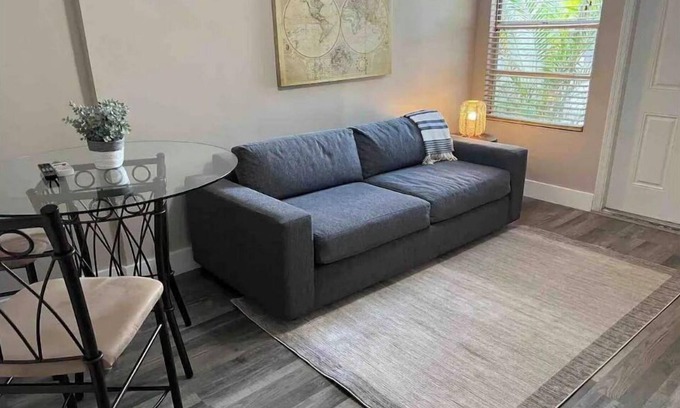 Hollywood Apartment | Furnished Hollywood unit 1/1, 2 Exterior patios for mid/long-term
