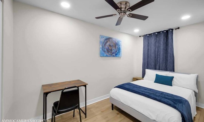 Tri-Taylor House | Furnished Private Room near Illinois Medical District & UIC