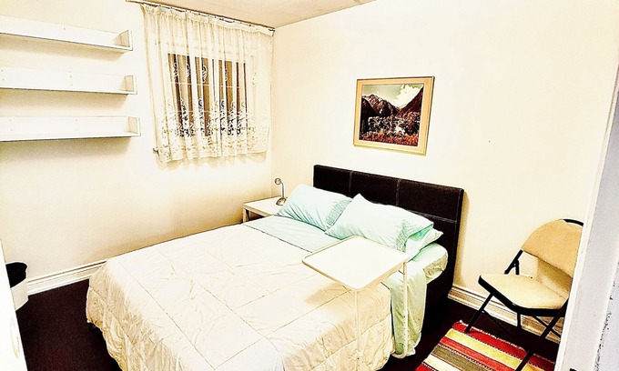 Newtonbrook House | Furnished room available with a shared bathroom and kitchen.(Northyork location)