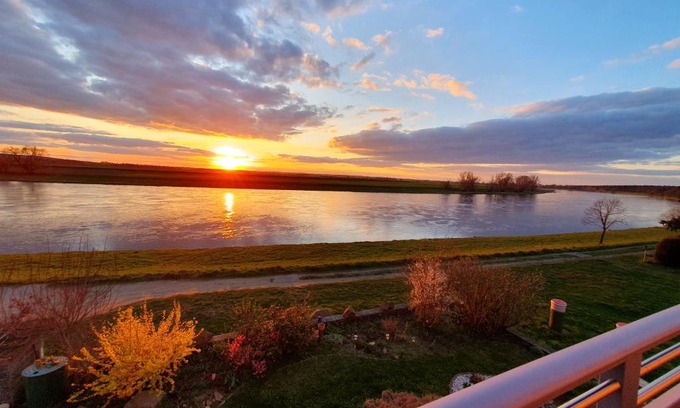 Kreinitz Apartment | Gästewohnung Elbblick Zeithain