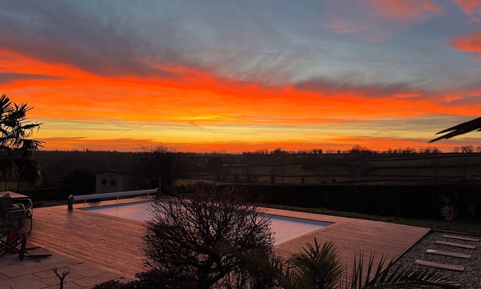 Verruyes Apartment | Gîte à la Campagne Piscine