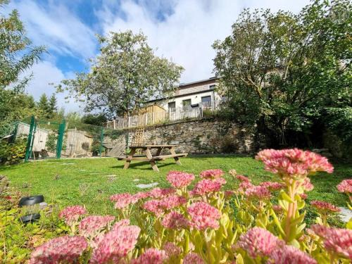 Bousignies-sur-Roc House | Gîte authentique avec jardin et animaux admis - FR-1-510-234
