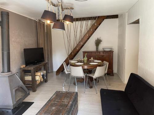 Besson House | Gîte de charme à Besson, idéal familles, tout inclus - FR-1-489-348