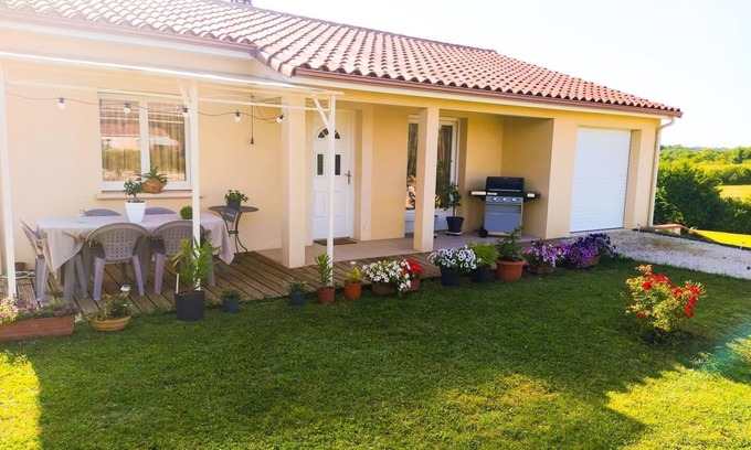 Nadillac House | Gîte de la Rauze - NADILLAC