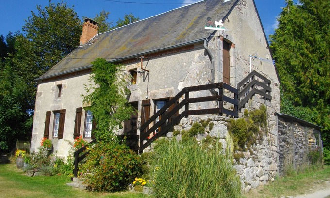 Soumans House | Gîte du Domaine de Chateux. Welcome to Marlène! Communal swimming pool