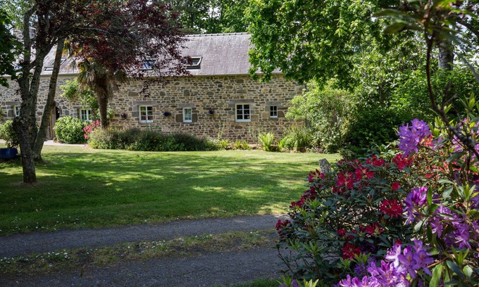 Hopital-Camfrout Cottage | Gîte-Exclusive-Private Bathroom-Ocean view-4 étoiles