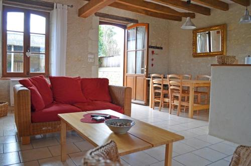 Villeloin-Coulange House | Gîte Hibou avec piscine 4-6 personnes