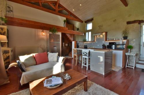 Castelnau-sur-l'Auvignon House | Gîte L'Insouciant - Domaine la Rose des vents