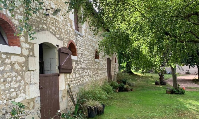 Ligueil House | Gîte Les Rimbaudières à Ligueil - 6 Personnes Maximum