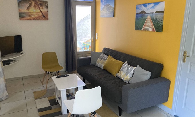 Pointe-Noire House | Gîte Malou II, Peaceful country house