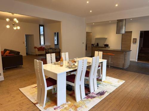 Moulins Apartment | Gîte moderne et fonctionnel à Moulins, idéal pour 4 personnes - FR-1-489-570