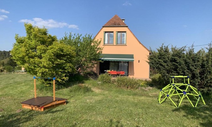 Plazac House | Gîte spacieux au cœur de la nature à Plazac, animaux admis - FR-1-616-449