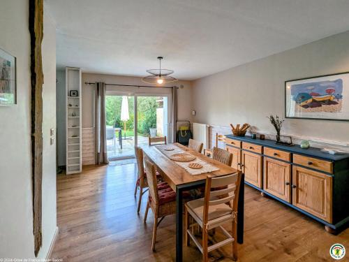 Errevet House | Gîte spacieux au cœur des Vosges du Sud avec jardin et parking sécurisés - FR-1-583-462