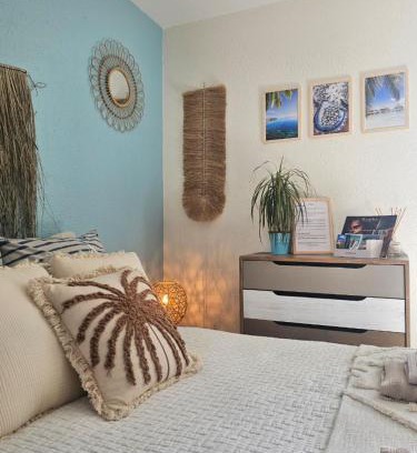 La Roche-sur-Yon Apartment | Gîte "Tahiti", parking securise