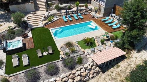 Servas Apartment | Gîtes 2 adultes dans un mas charme et calme assuré