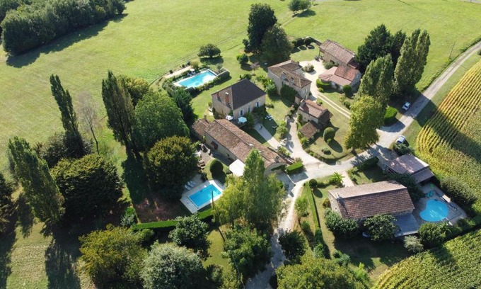Sauveterre-la-Lemance House | Gîtes Lalaurie