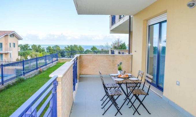Foggetta Apartment | G.Bay C18 - First floor apartment with balcony and hill view