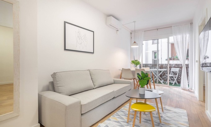 Les Corts Apartment | G11