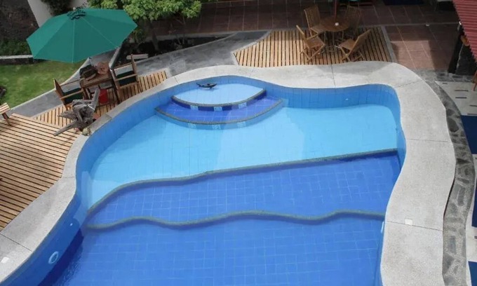 Bahia de la Academia House | Galapagos Cottages - Two-Bedroom House