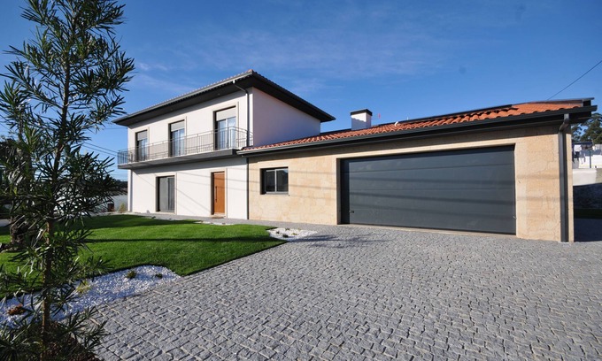 Barcelos House | Gallo`s House, a place of excellence in the north of the country.