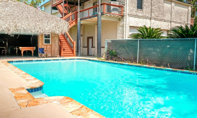 Bacliff House | Galveston Bay Retreat