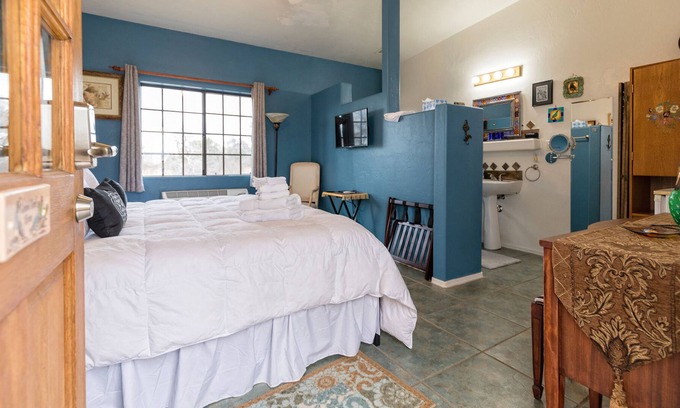 Pearce Bed & Breakfast | Gambel Quail Room in quaint, well established country inn on 14 forested acres.