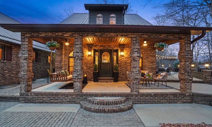 Laurelville House | Game & Medi Room, Outdoors, Hot tub & Sunset Views