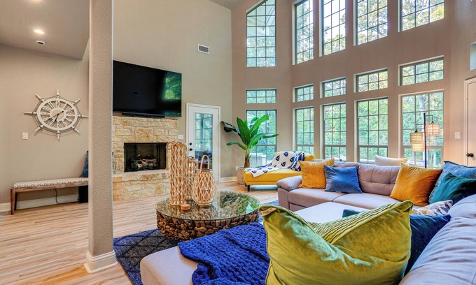 Gober House | Game Room + Lake Bonham On-Site: Family Getaway!