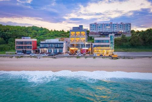 Gangneung House | Ganeung Sangsang Spa Pension