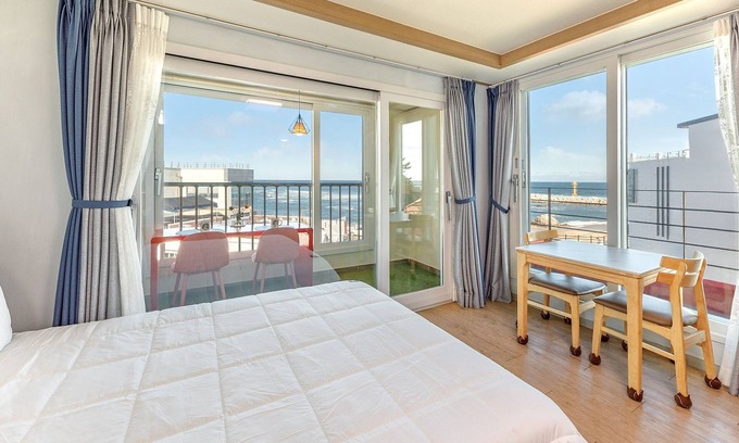 Gangneung House | Gangneung Glad Pension