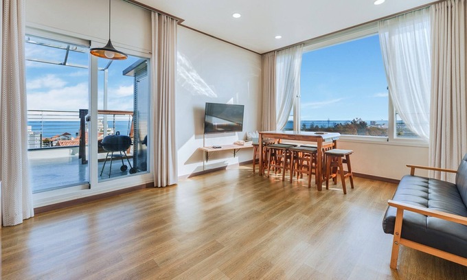 Gangneung House | Gangreung top spa Pension