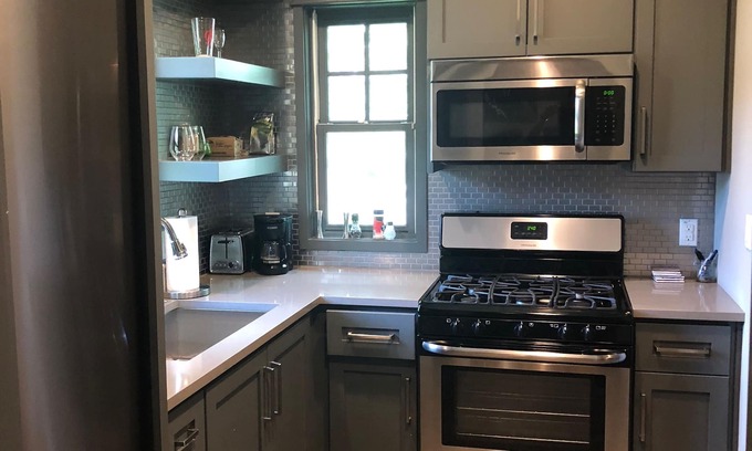 Tarrytown House | Garage Apartment in Tarrytown