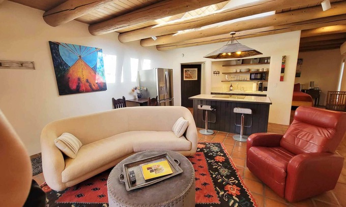 Historic Eastside House | Garcia Steet Casita in the Historic District!