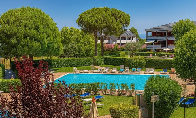 Rivoltella Apartment | Garda Fiordaliso lake view 4 pax