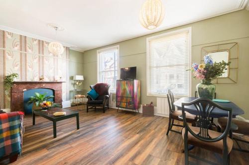 Leamington Spa Apartment | Garden Apartment in Listed Building