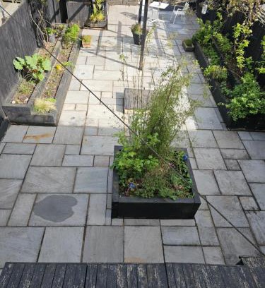 Cardonald House | Garden homely house