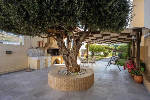 Prasas House | Garden House By Estia