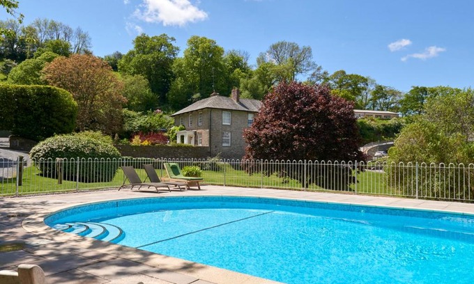 Totnes House | Garden House