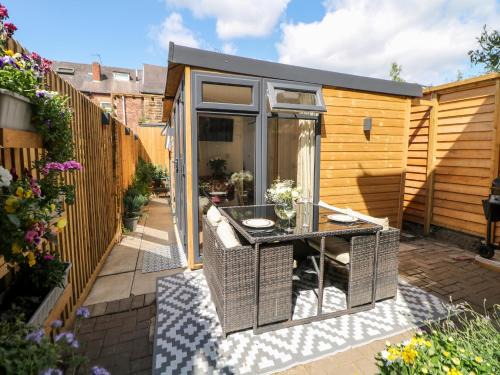 Dronfield House | Garden Suite